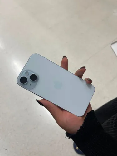 Vendo iPhone 15 , 128 gb 