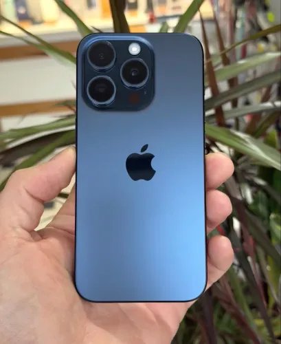 iPhone 15 pro azul 128 Gb 6 meses garantia