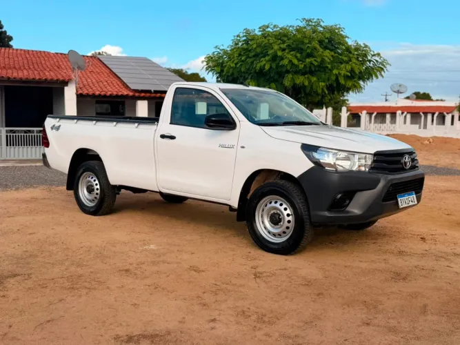 Toyota Hilux CS 4X4 2.8 TDI Diesel Mec. 2020