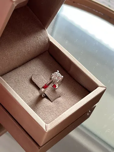 Solitário ouro 18k e Diamante de 1ct
