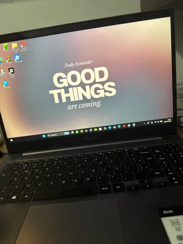     Samsung Book NP550XDA-KF2BR