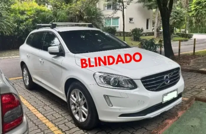 Volvo XC 60 T-5 Momentum 2.0 245cv FWD 5P 2016