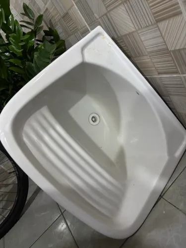Tanque em cerâmica