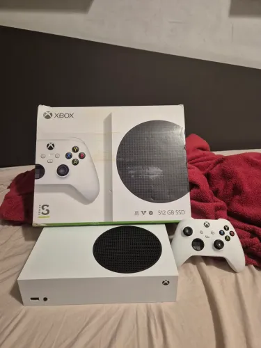 Xbox Series S semi novo