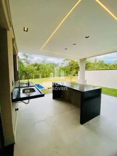 Casa em condomínio em Guararema