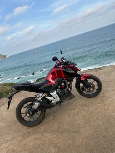Vendo 300F único dono quero 25 mil
