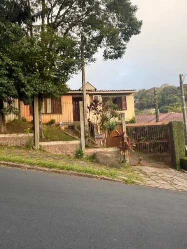 Casa a venda zona sul