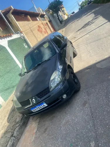 Renault Clio Authentique 1.0/1.0 Hi-power 16V 3P 2004