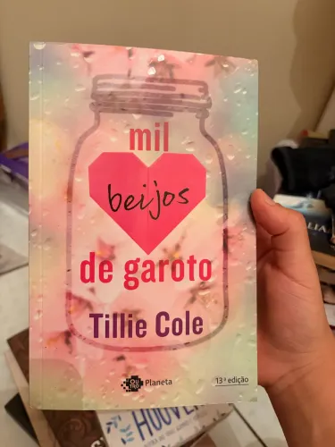 mil beijos de garoto - tillie cole