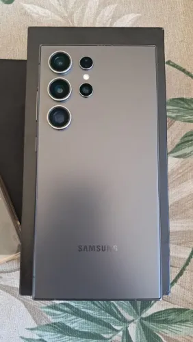 Vendo ou troco Galaxy S24 Ultra 256 GB 