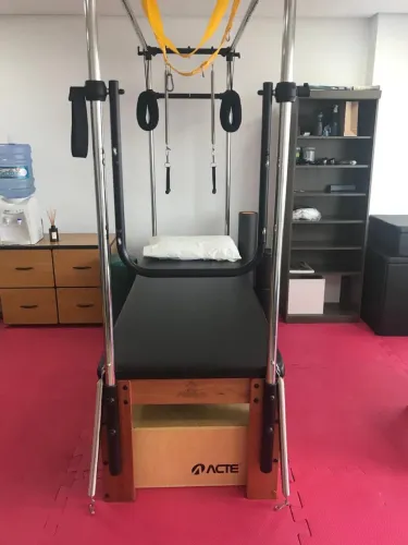 Cadillac/Reformer/Barrel ACTE para Pilates e Fisioterapia