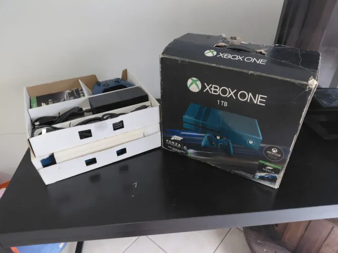 Xbox One Forza Mororsport 6 com Controle