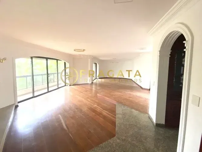 Apartamento à venda com 384m² - 4 quartos 3 suítes e 4 vagas - Perdizes/SP