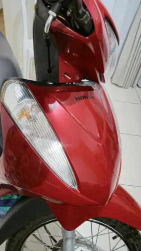 Moto Honda biz conservada