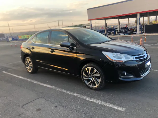 Citroen C4 Lounge Tendance 2.0 Flex 4P Mec. 2014