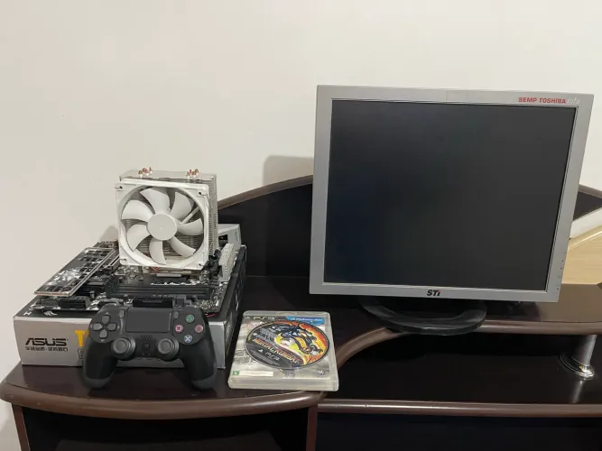 Vendo tudo por 750 (não faço um real a menos)