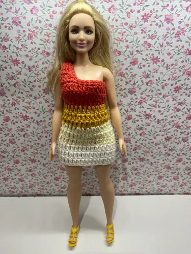 Barbie curvy
