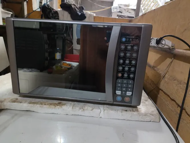 Microondas Electrolux inox 31 litros com grill