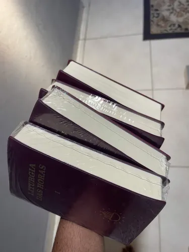 Liturgia das Horas - 4 volumes (completo)