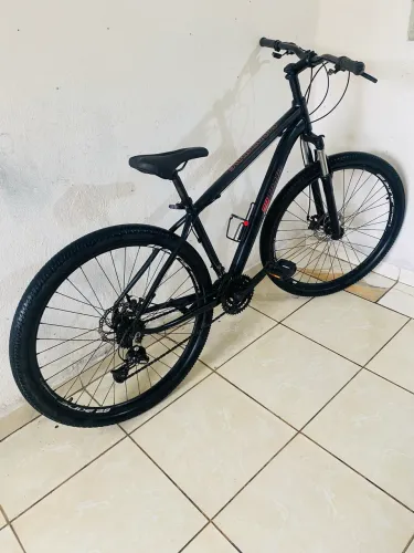 BIKE ARO 29 COM DOCUMENTAÇÃO QUADRO ALUMÍNIO 17 AMORTECEDOR PEGANDO 