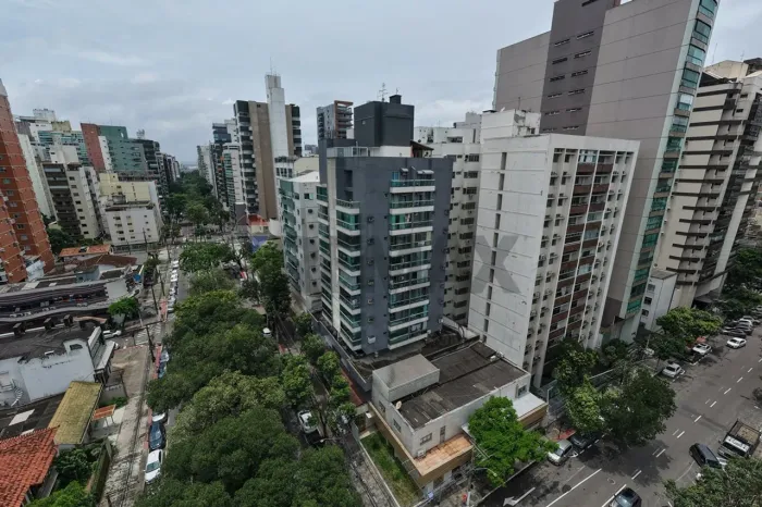 Apartamento Duplex com 3 Suítes na Praia do Canto, Avenida Rio Branco, Ed. Ocean Reef