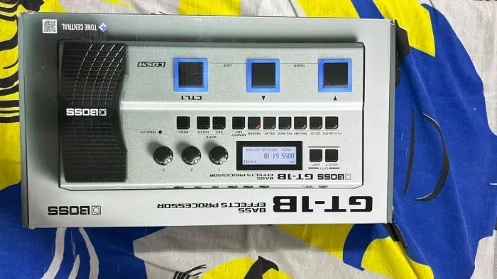 BOSS GT-1B - COMPLETA