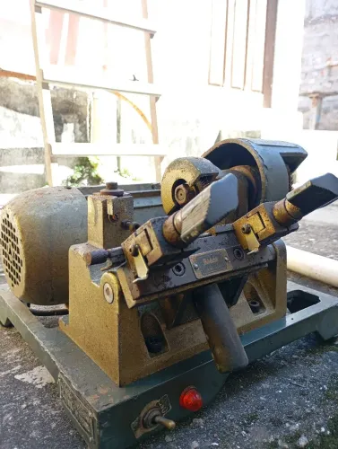 Máquina para cópia de chave