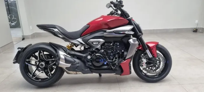 Ducati XDiavel V4