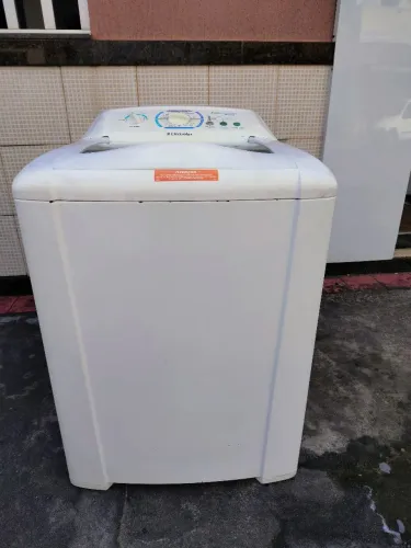 Máquina de lavar Eletrolux 12 kilos