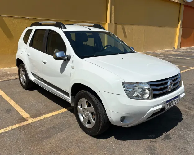 Renault Duster Dynamique 2.0 Hi-flex 16V Aut. 2015