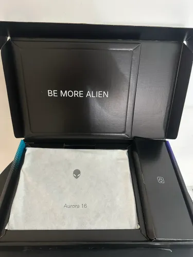 Alienware 16 Aurora RTX 4050