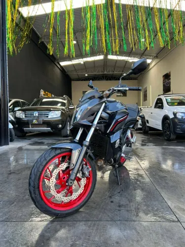 CB 650F 650F PRETA 2014/2015