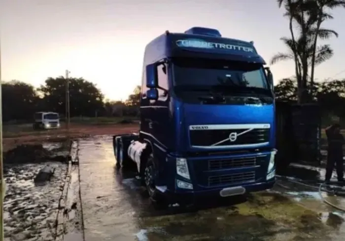volvo fh 440 6x2 2011