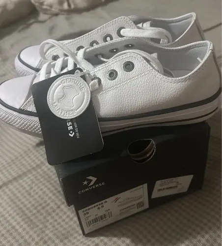 Converse em couro branco - tamanho 35
