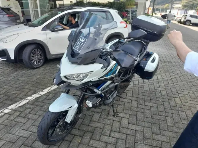kawasaki versys 650 tourer gasolina automatico 2025