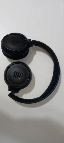 Head fone JBL e relógio Geonaute