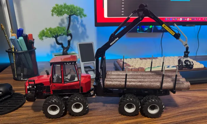 Miniatura Komatsu Forwarder 875 1/32