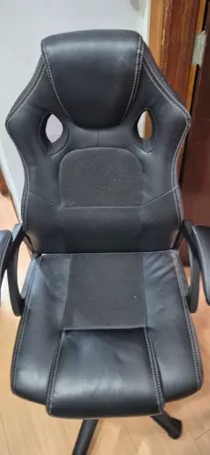 Cadeira gamer usada 