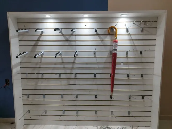 Vitrine para loja com iluminação em led.