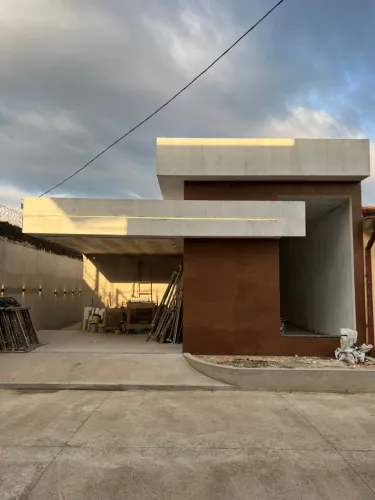 Casa, 188m², 3/4, 2 Vgs no Condomínio Jardim Portugal
