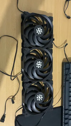 Ventoinhas sem RGB, all black da XPG perfeito para stup preto