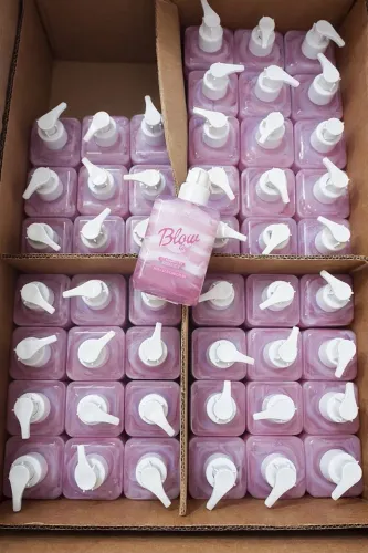 HIDRATANTE BLOW GIRL GEL E CREME MORANGO 320ML - HOT FLOWERS - LOTE COM 49 UNIDADES