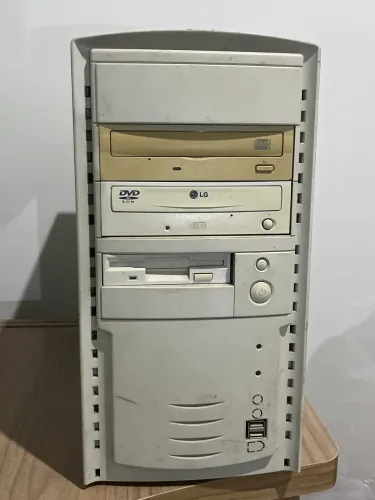 CPU retrô, celeron, hd 40gb, 256 Mb