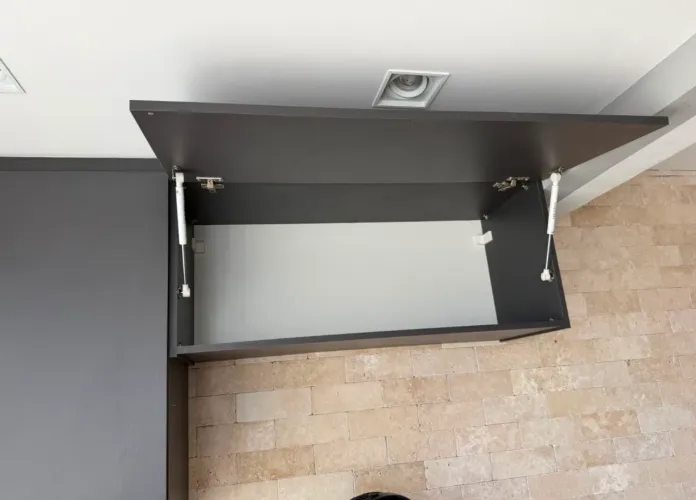 Vendo armário suspenso para cozinha ou varanda goumert.