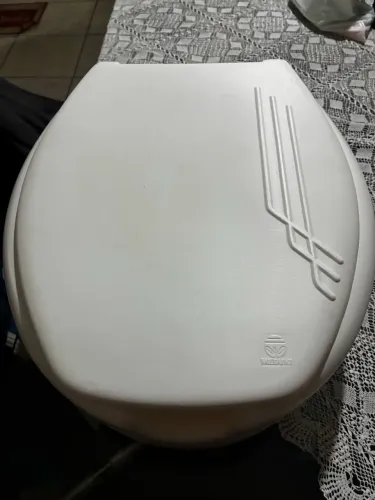 Assento. Sanitário alto