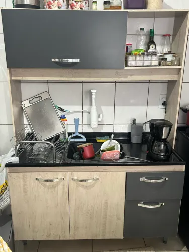 Armário com pia DOAÇÃO SÓ BUSCAR