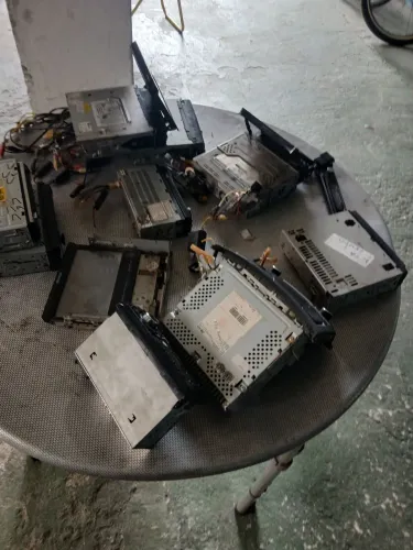 Radio de carro para conserto e alguns funcionando 