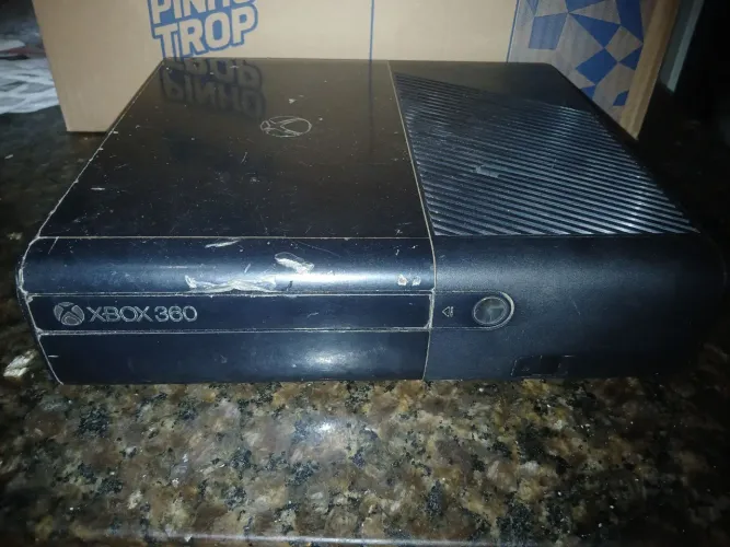 Quero vender esse xbox 360E.