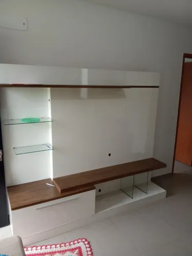 Vende-se Rack de Sala de Estar