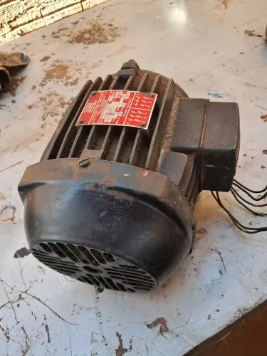 Motor 1,5 desocupar trif.